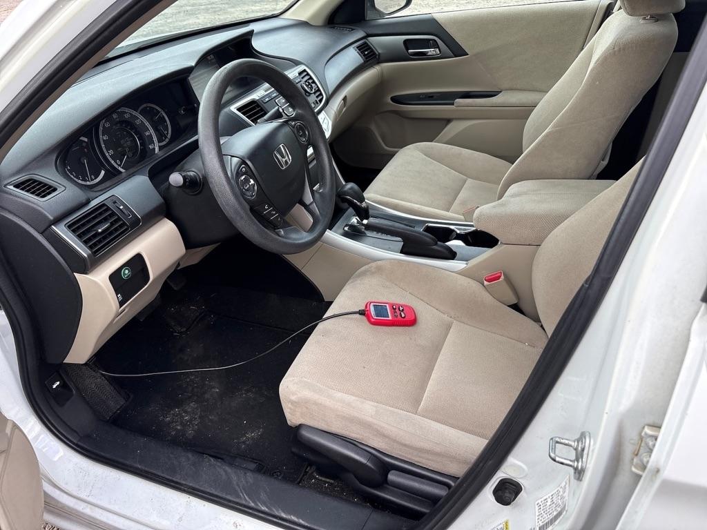 Honda Accord LX Sedan CVT 2013