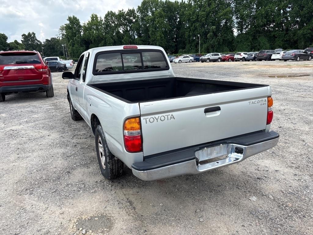 Toyota Tacoma Xtracab 2WD 2001
