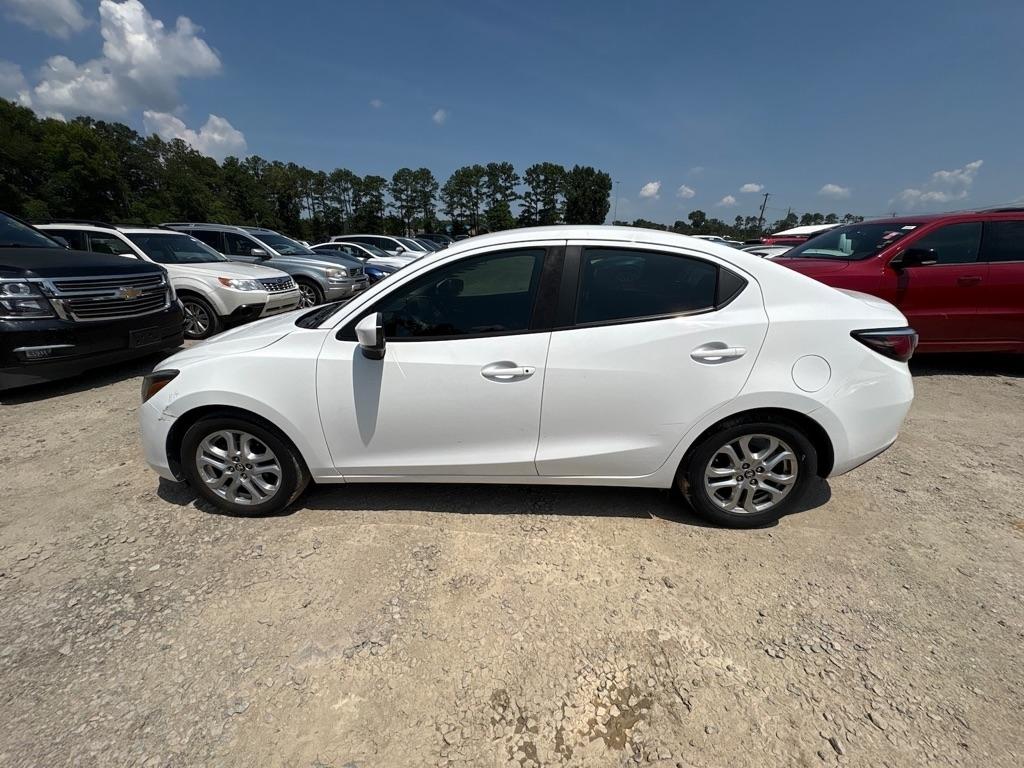 Toyota Yaris iA 6A 2017
