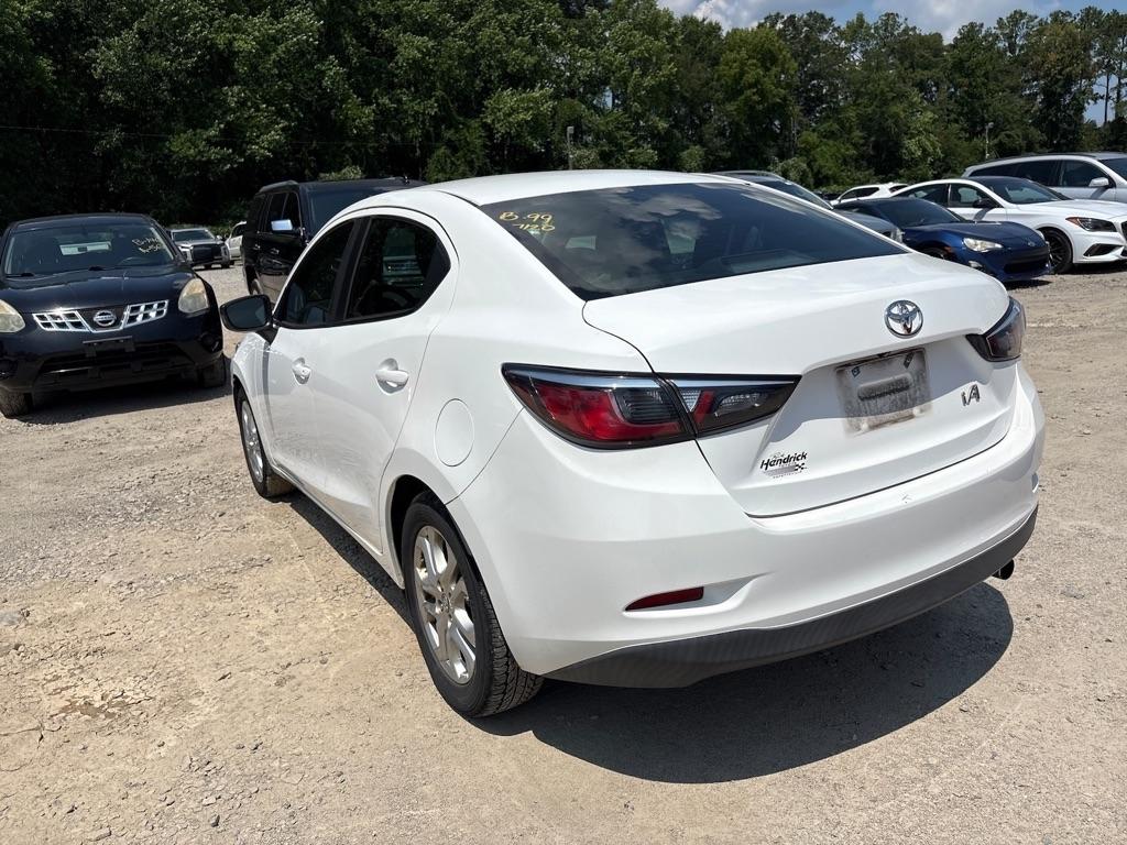 Toyota Yaris iA 6A 2017
