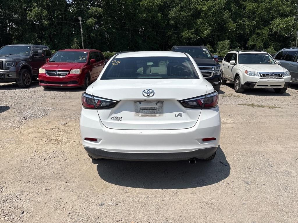 Toyota Yaris iA 6A 2017