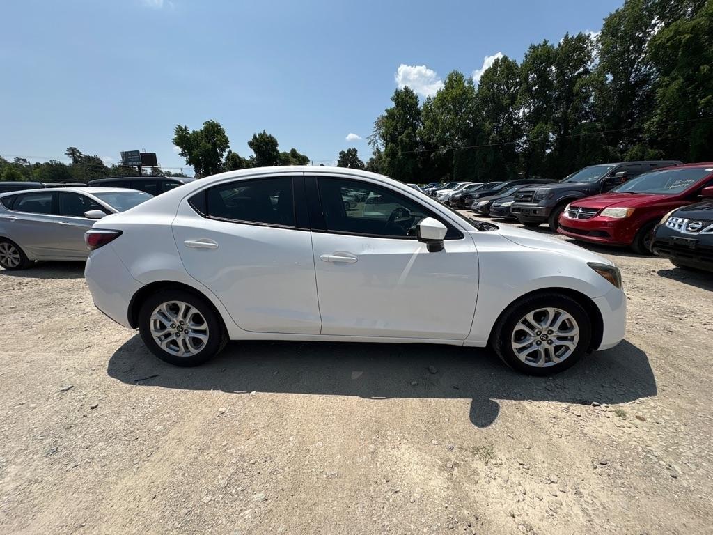 Toyota Yaris iA 6A 2017