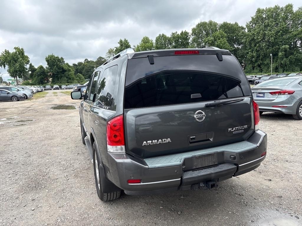 Nissan Armada Platinum 2WD 2011