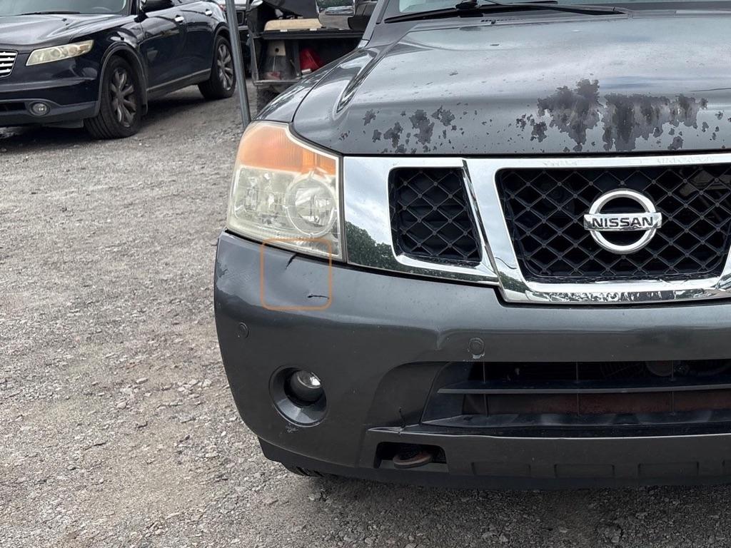 Nissan Armada Platinum 2WD 2011