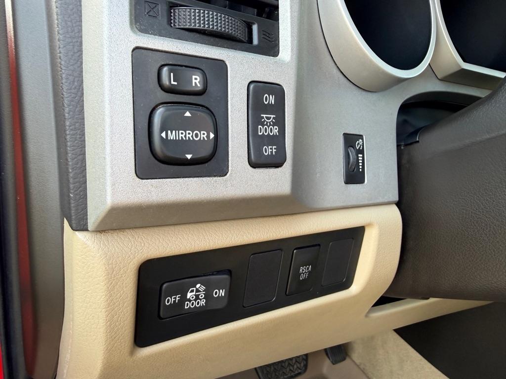 Toyota Tundra SR5 CrewMax 5.7L FFV 4WD 2009