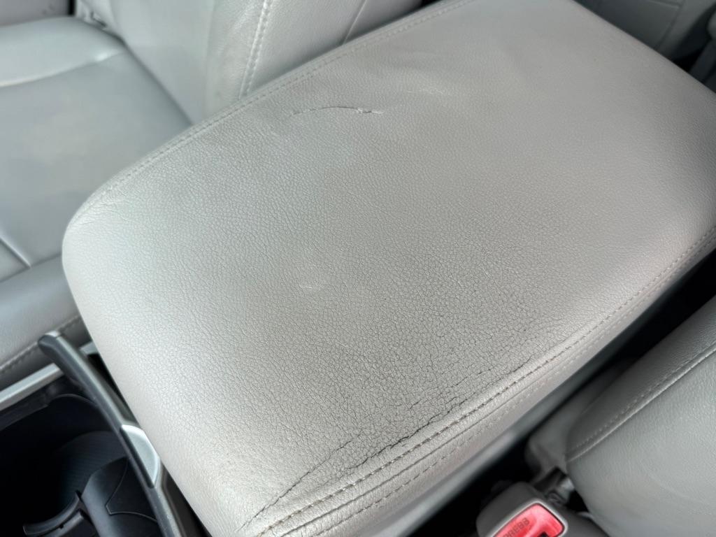 Toyota Highlander Base 2WD V6 2013