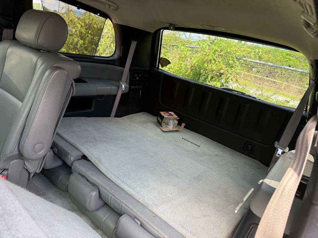 Toyota Sequoia Limited 4WD 2008