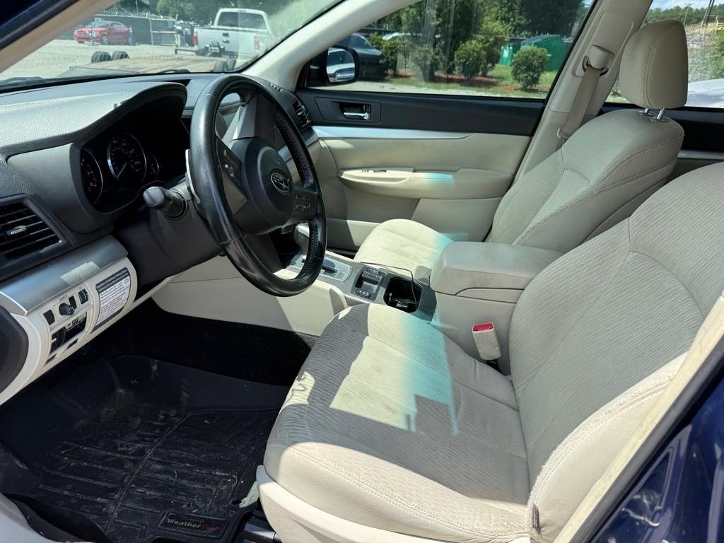 Subaru Outback 2.5i Premium 2011