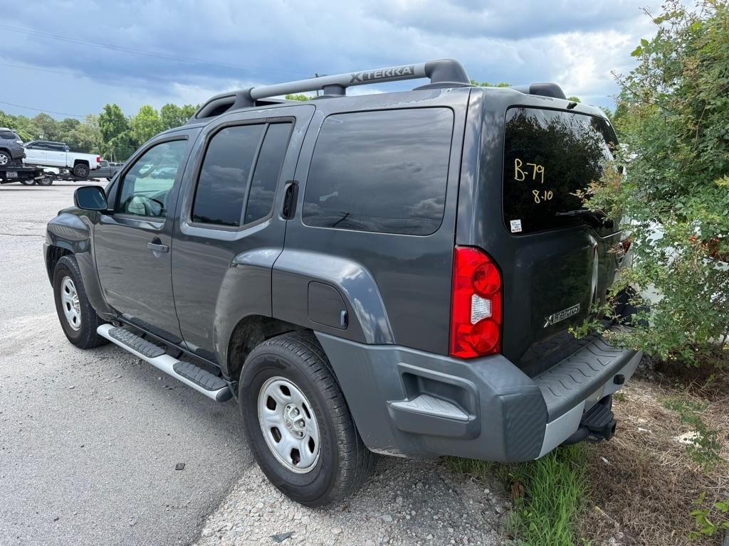 Nissan Xterra X 2WD 2010