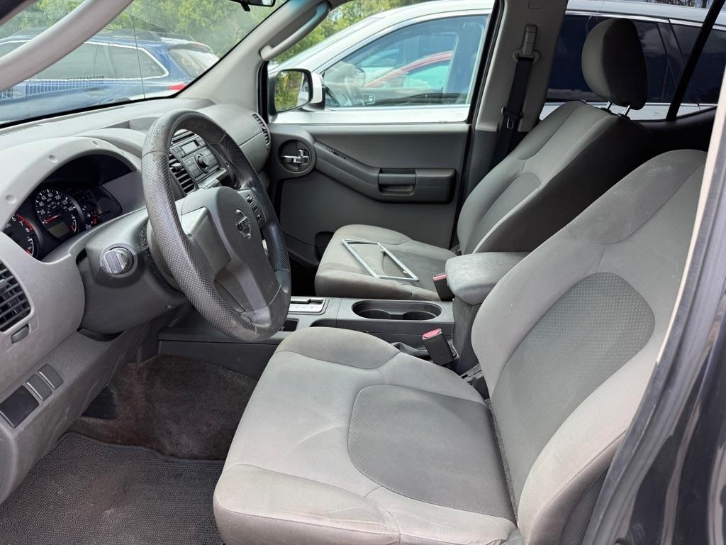 Nissan Xterra X 2WD 2010
