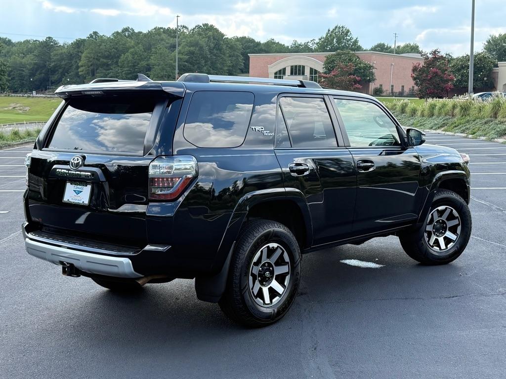 Toyota 4Runner SR5 4WD 2017