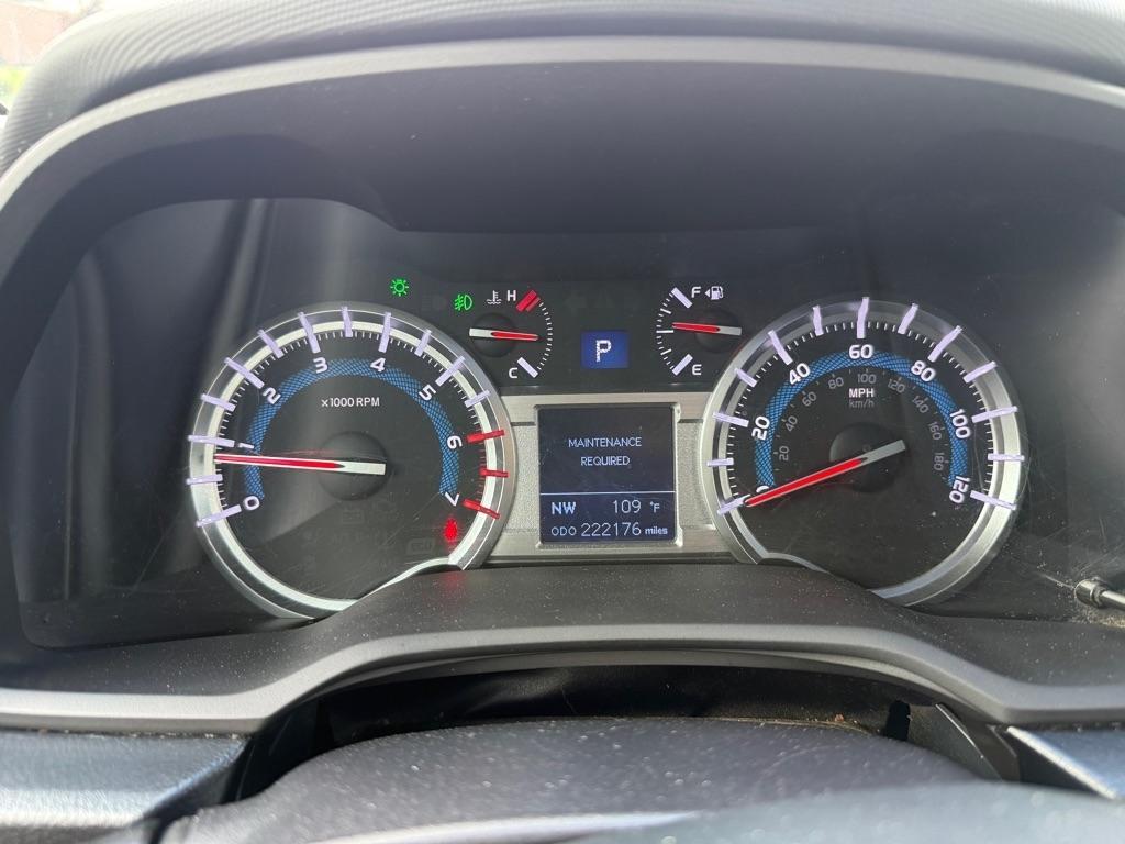 Toyota 4Runner SR5 4WD 2017