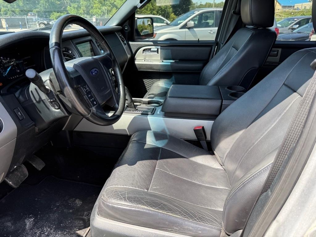 Ford Expedition XLT 4WD 2016