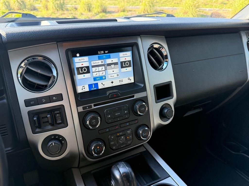 Ford Expedition XLT 4WD 2016