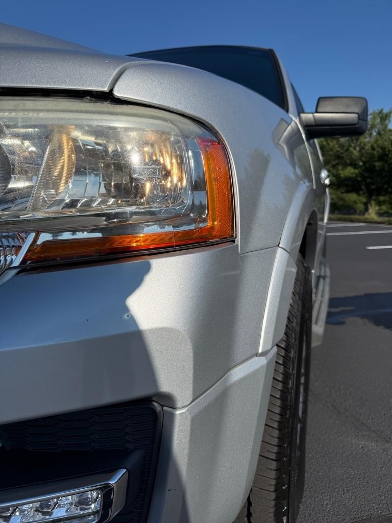 Ford Expedition XLT 4WD 2016