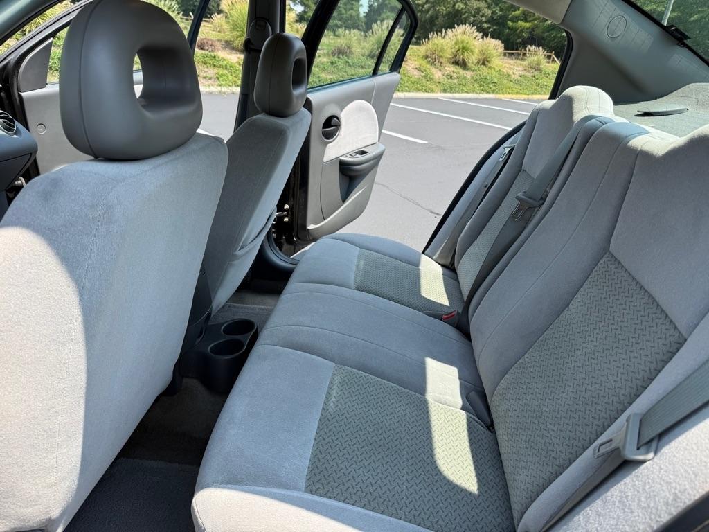 Saturn ION 3 Sedan Automatic 2007