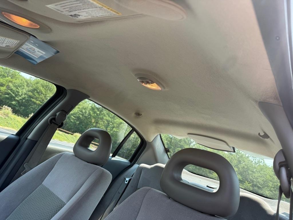 Saturn ION 3 Sedan Automatic 2007