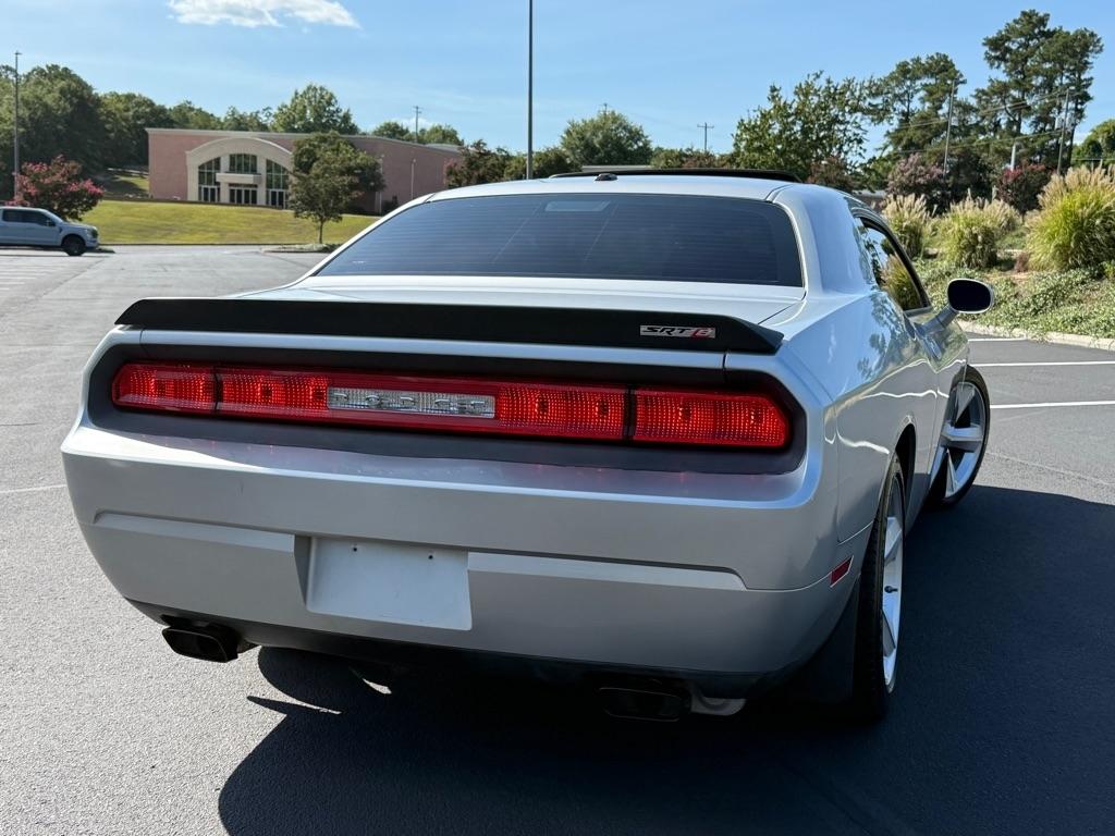 Dodge Challenger SRT8 2008