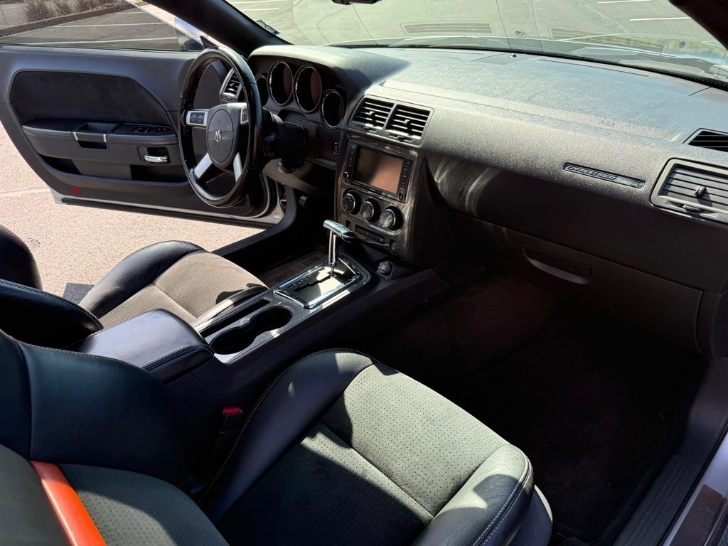 Dodge Challenger SRT8 2008