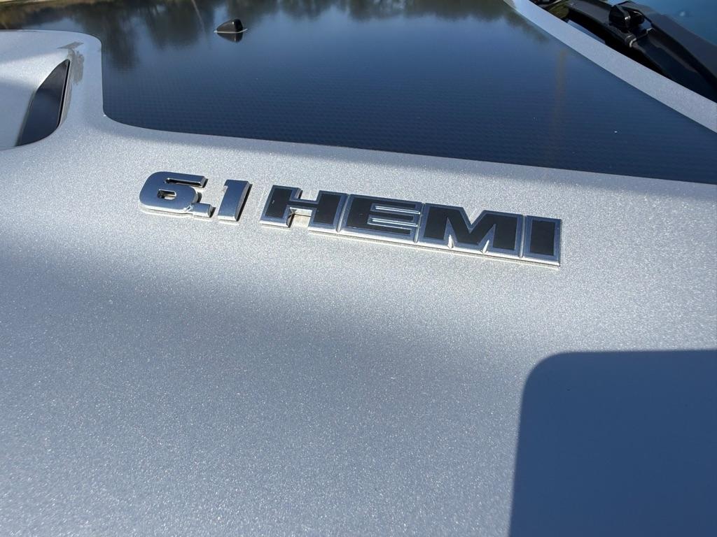 Dodge Challenger SRT8 2008