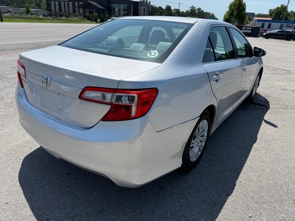 Toyota Camry L 2012