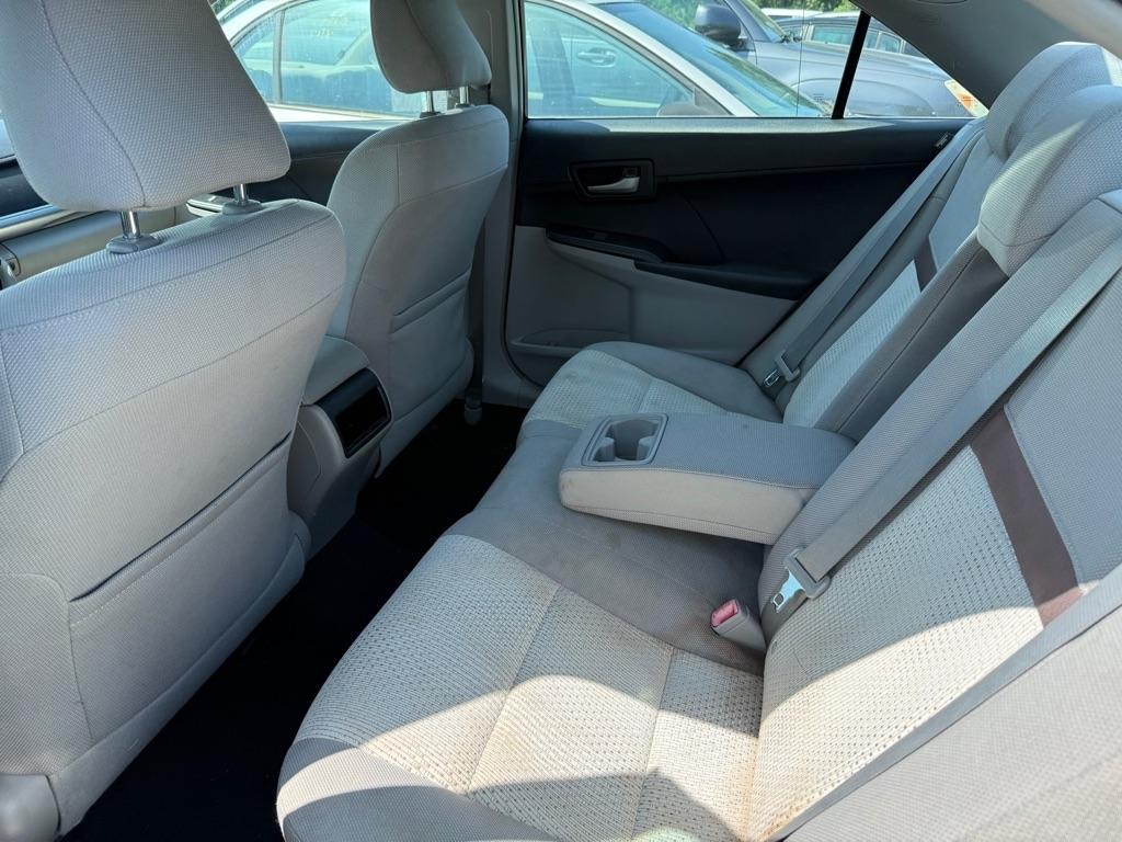 Toyota Camry L 2012