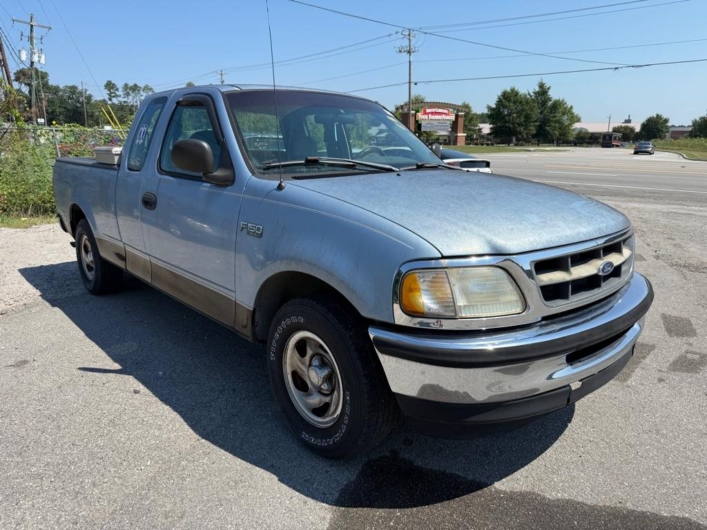 Ford F-150 XL SuperCab Short Bed 2WD 1998