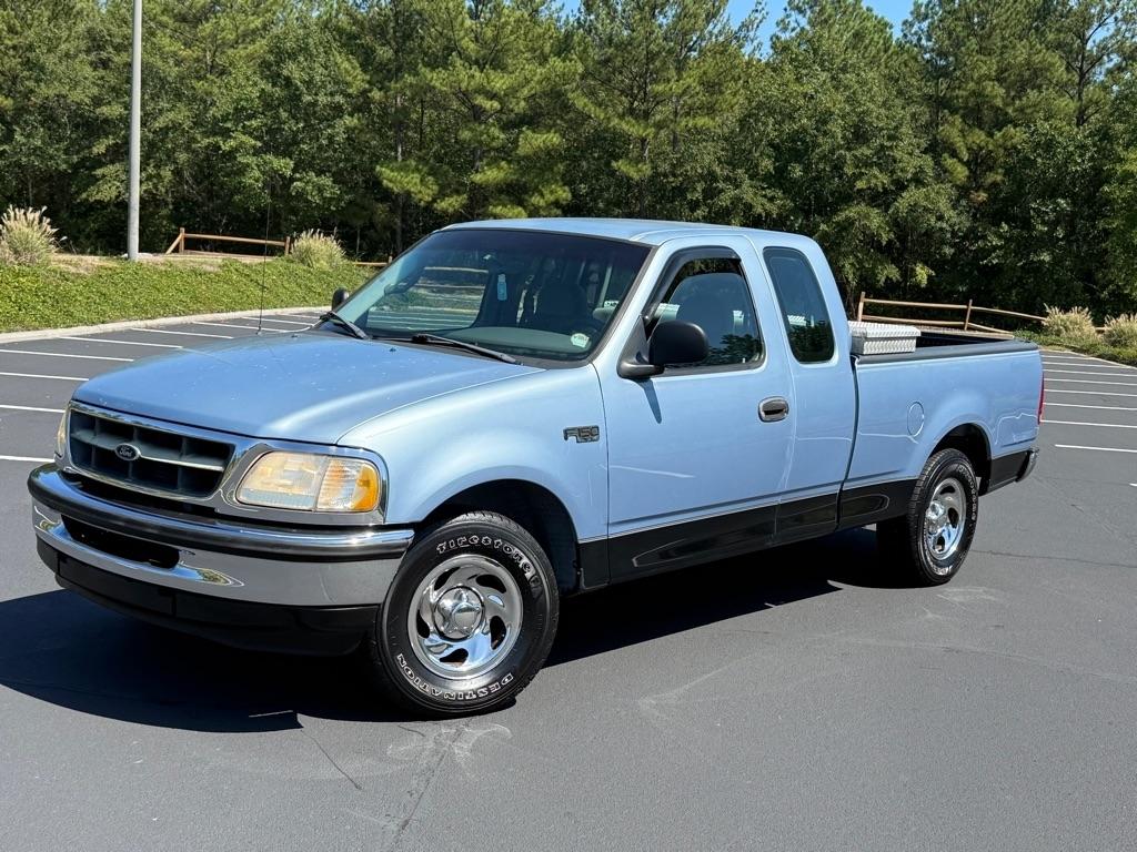 Ford F-150 XL SuperCab Short Bed 2WD 1998