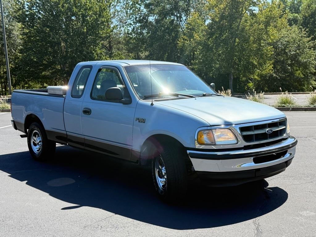 Ford F-150 XL SuperCab Short Bed 2WD 1998
