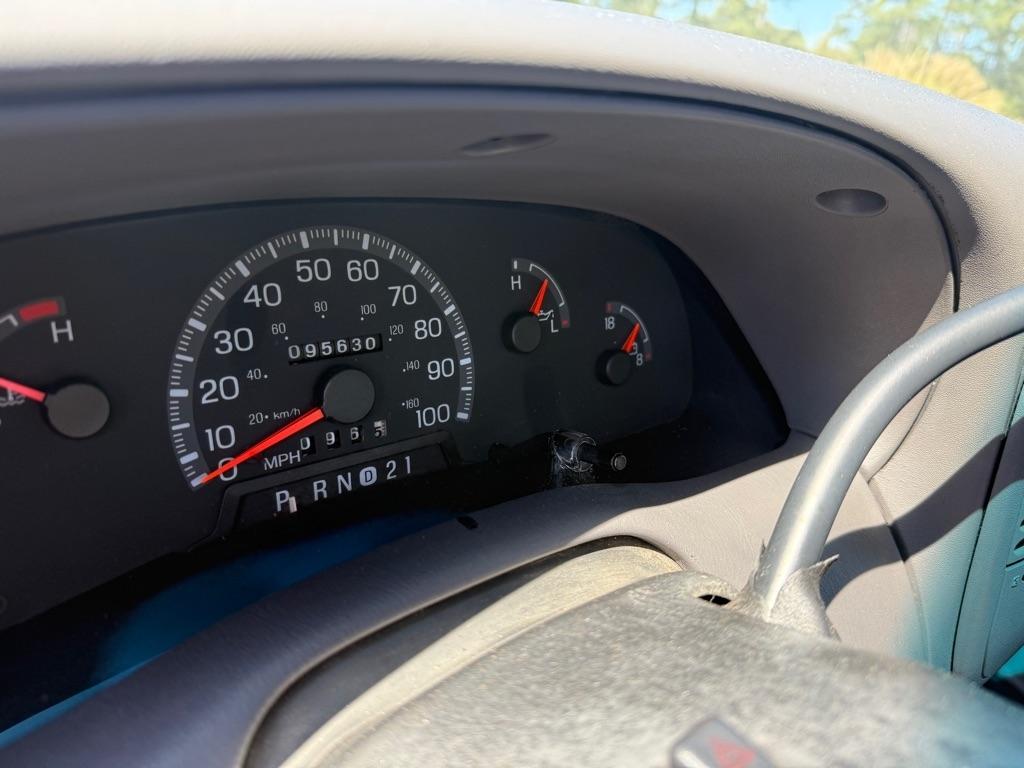 Ford F-150 XL SuperCab Short Bed 2WD 1998