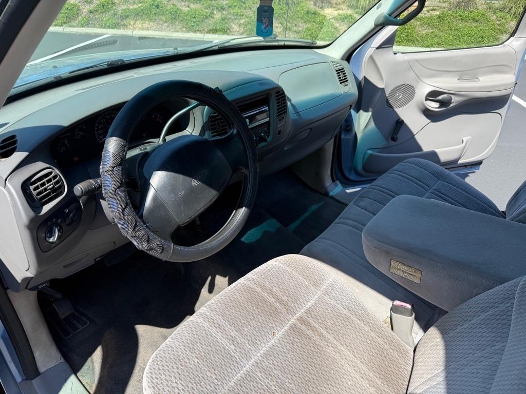 Ford F-150 XL SuperCab Short Bed 2WD 1998