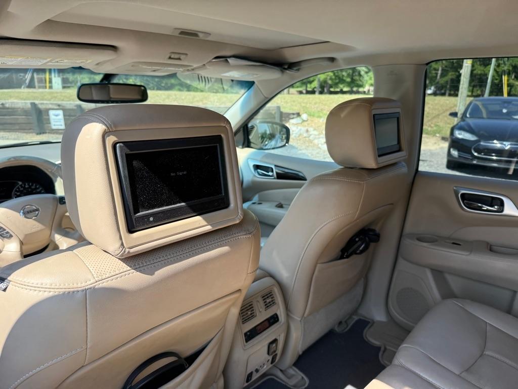 Nissan Pathfinder S 2WD 2015
