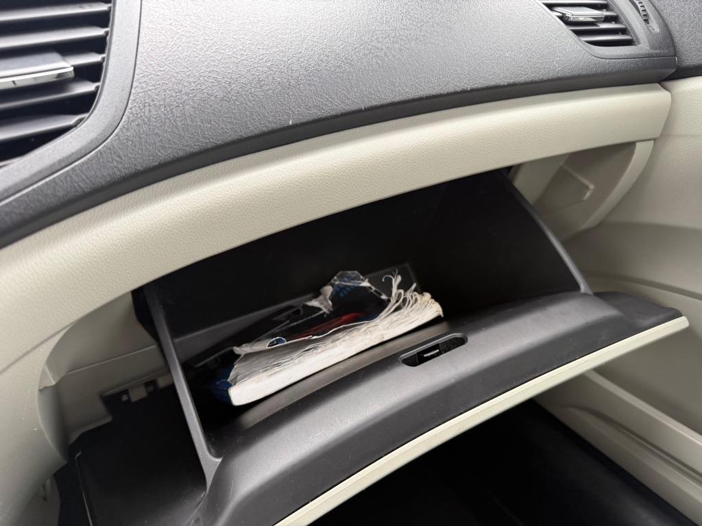 Honda Civic EX Coupe 5-Speed AT 2012