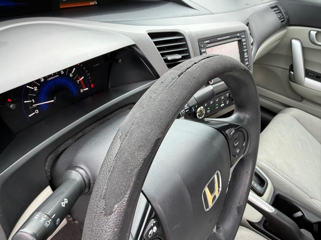 Honda Civic EX Coupe 5-Speed AT 2012