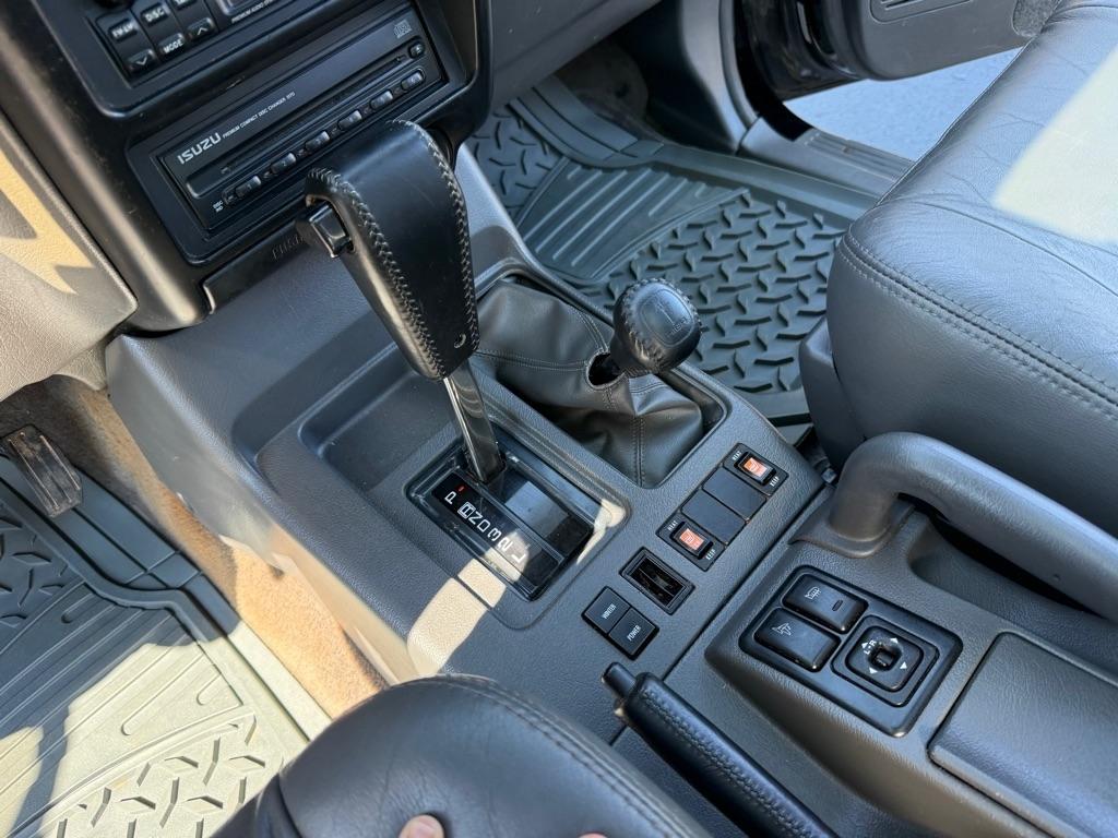 Isuzu Trooper S 4WD 1999