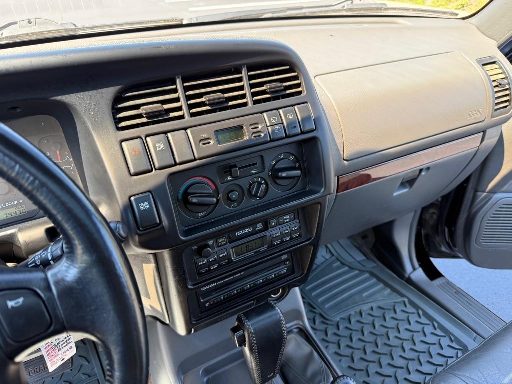 Isuzu Trooper S 4WD 1999