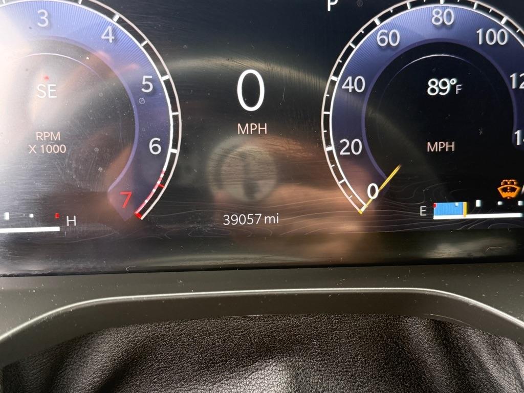 Jeep Grand Cherokee Laredo 4WD 2023
