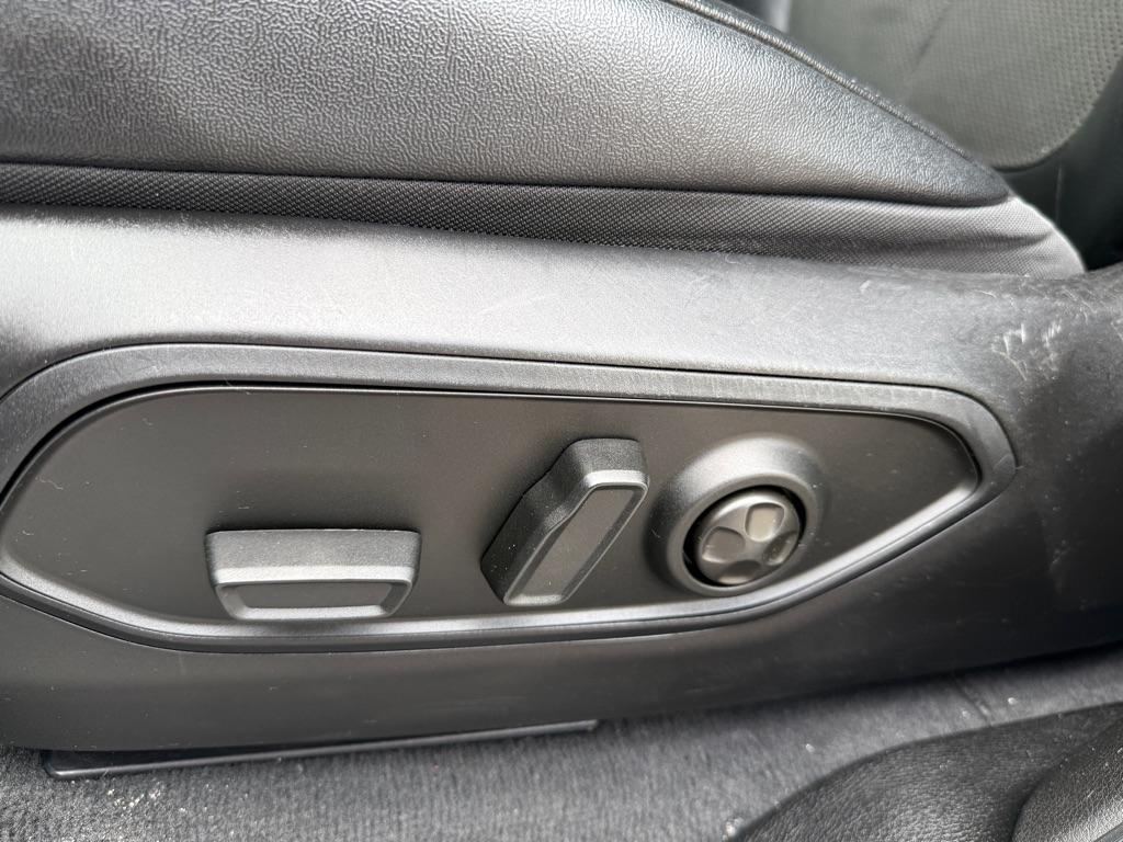 Jeep Grand Cherokee Laredo 4WD 2023