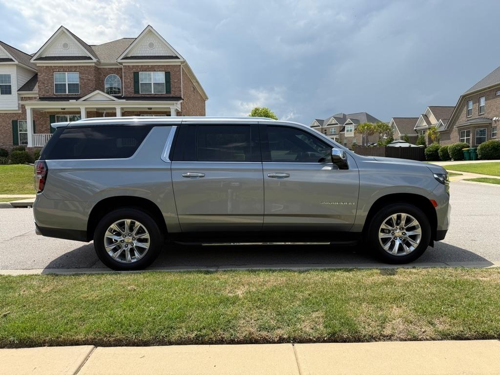 Chevrolet Suburban Premier 2023