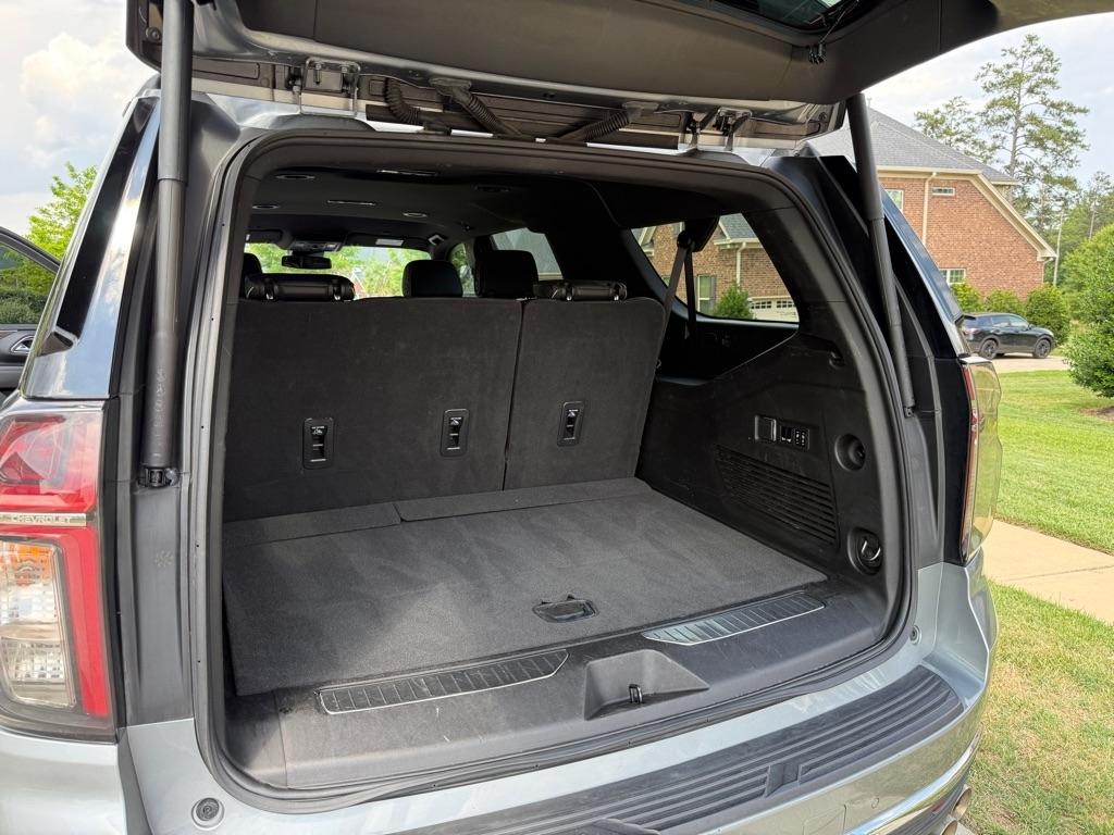 Chevrolet Suburban Premier 2023