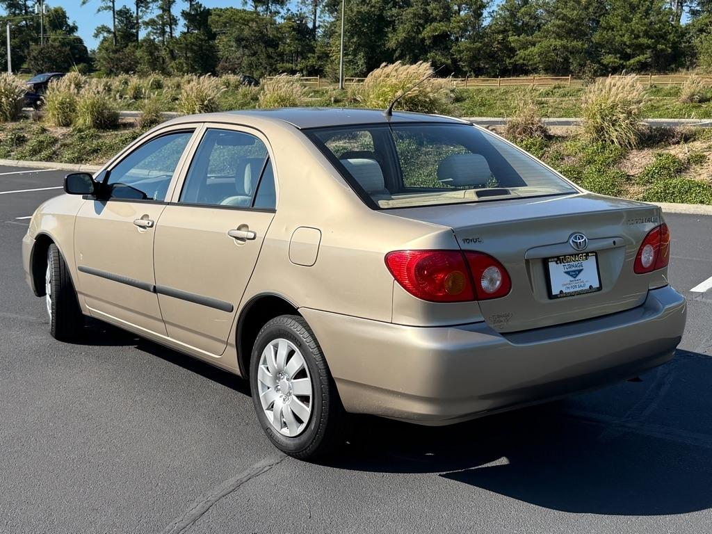 Toyota Corolla CE 2004