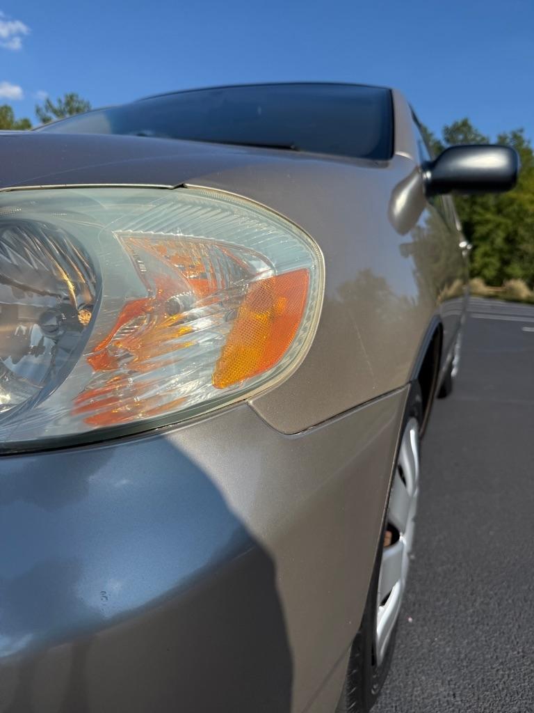 Toyota Corolla CE 2004