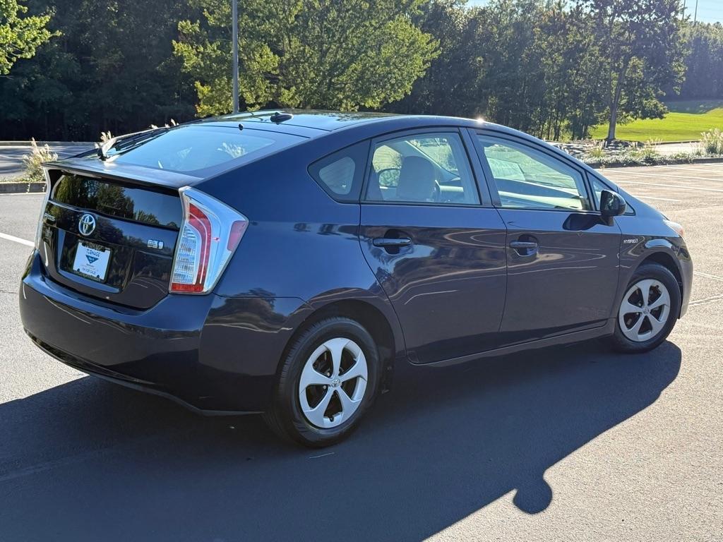 Toyota Prius Prius V 2012