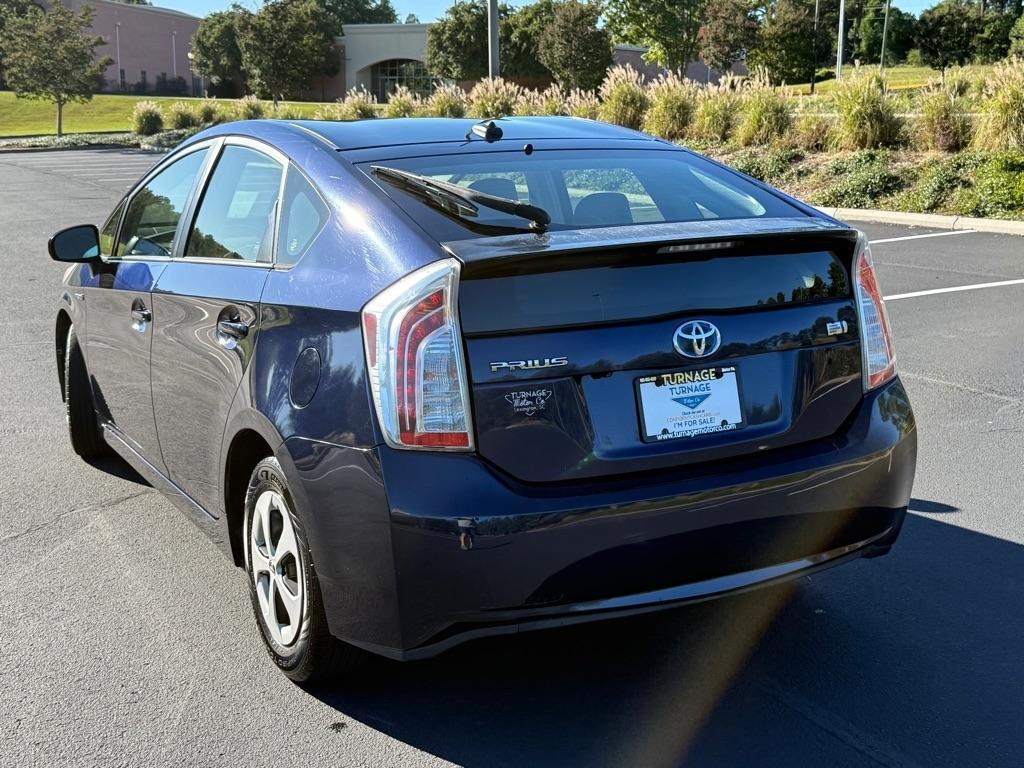Toyota Prius Prius V 2012