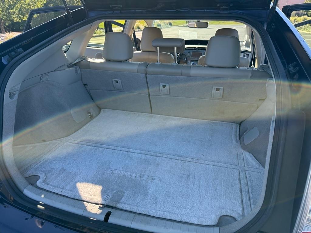 Toyota Prius Prius V 2012