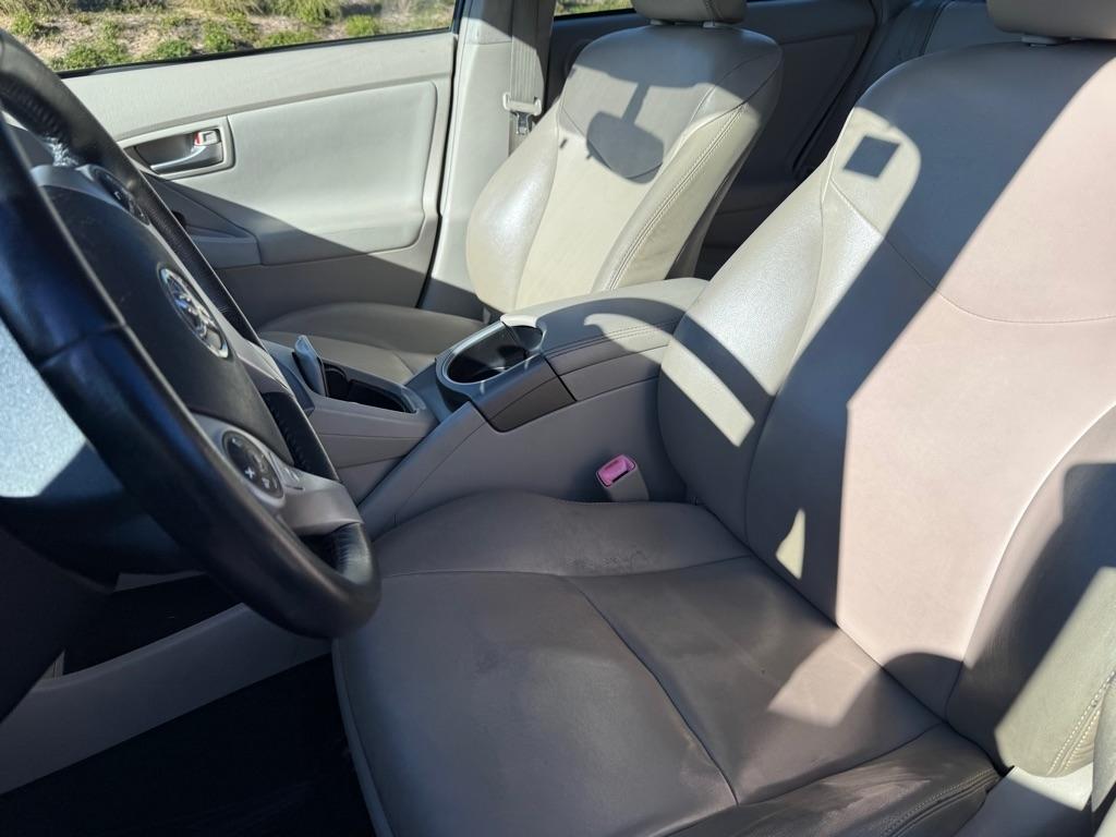 Toyota Prius Prius V 2012