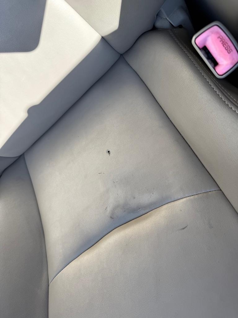 Toyota Prius Prius V 2012