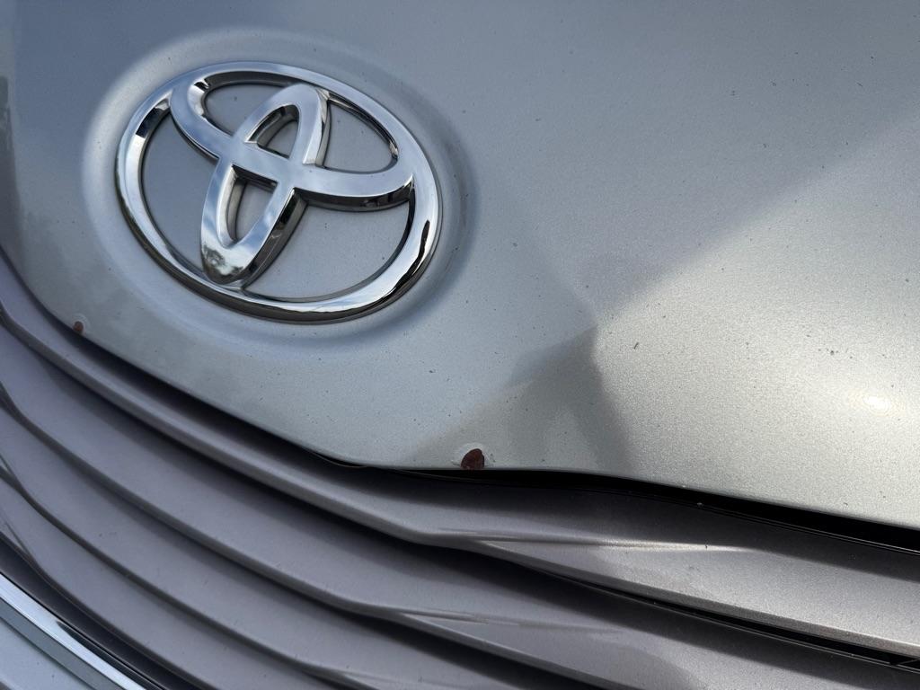 Toyota Sienna XLE FWD 8-Passenger V6 2015