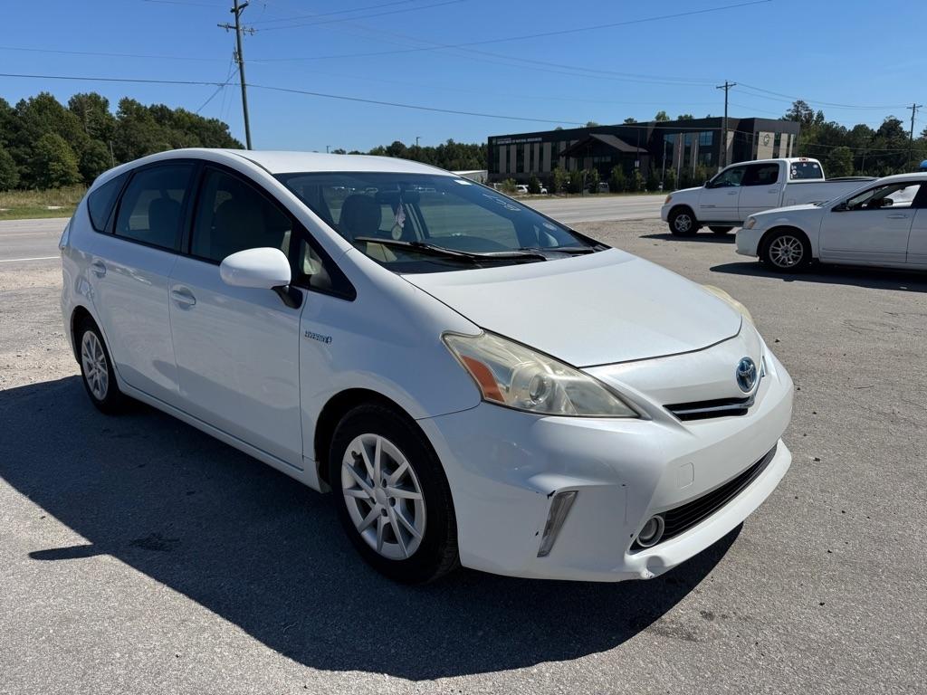 Toyota Prius V Two 2012