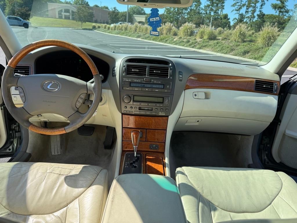 Lexus LS 430 Sedan 2001